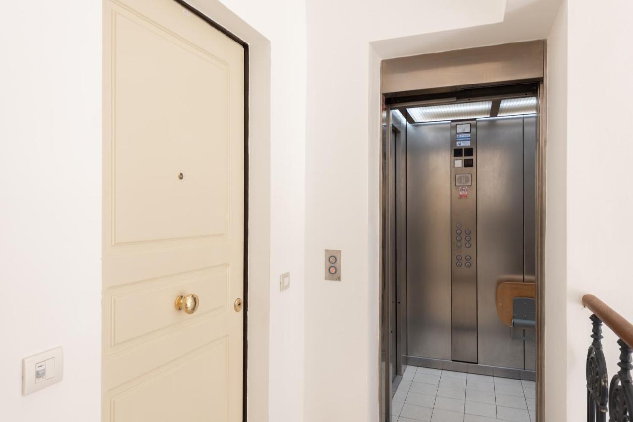 Spacious Near The River Appartement