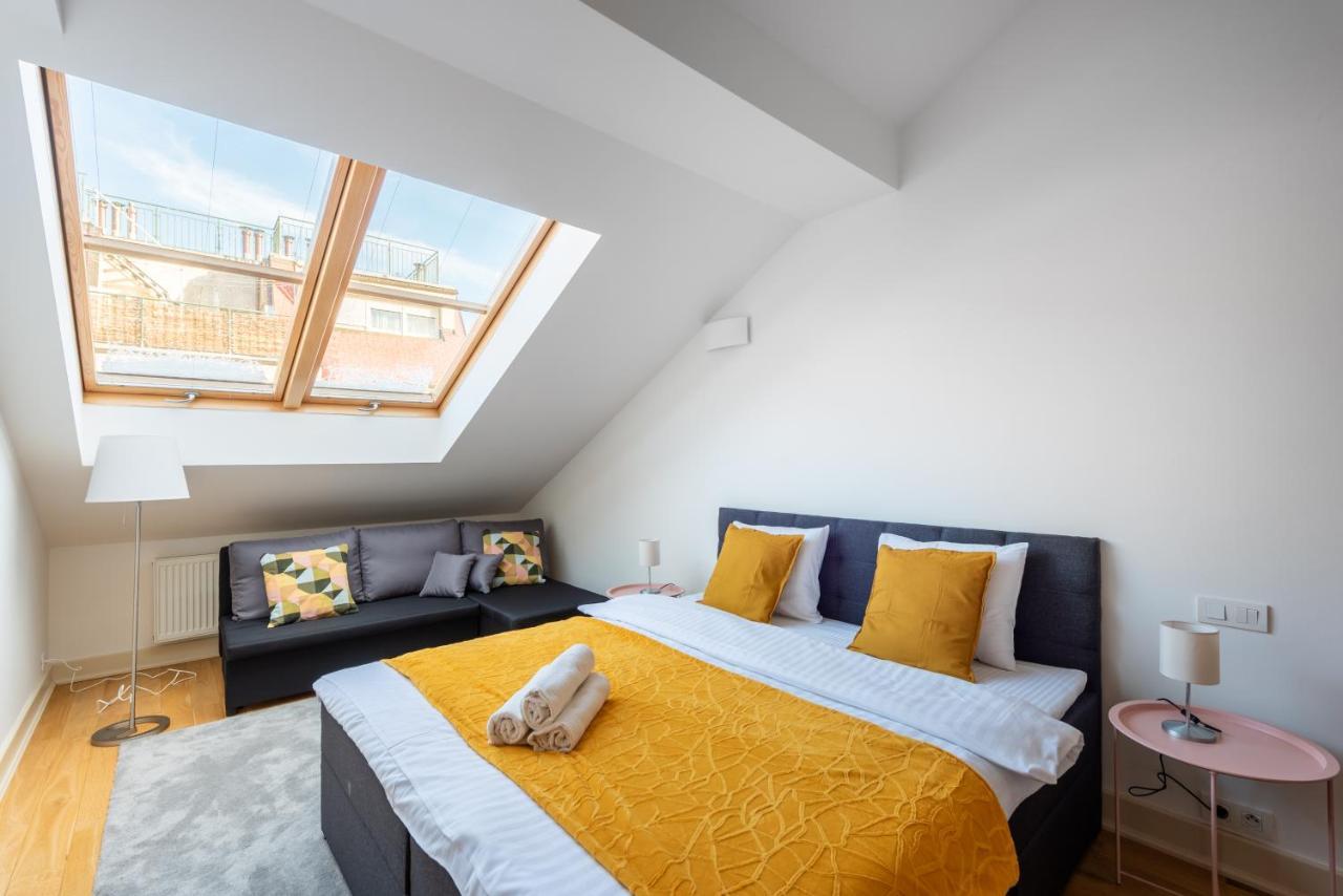 Spacious Near The River Appartement